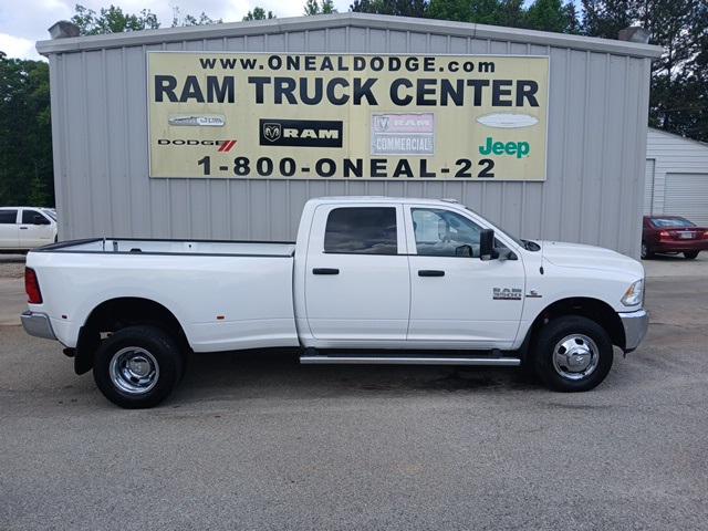 2017 RAM 3500 Tradesman Crew Cab 4x4 8 Box