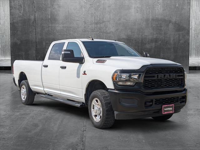 2024 RAM 2500 Tradesman Crew Cab 4x4 8 Box