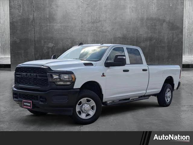 2024 RAM 2500 Tradesman Crew Cab 4x4 8 Box