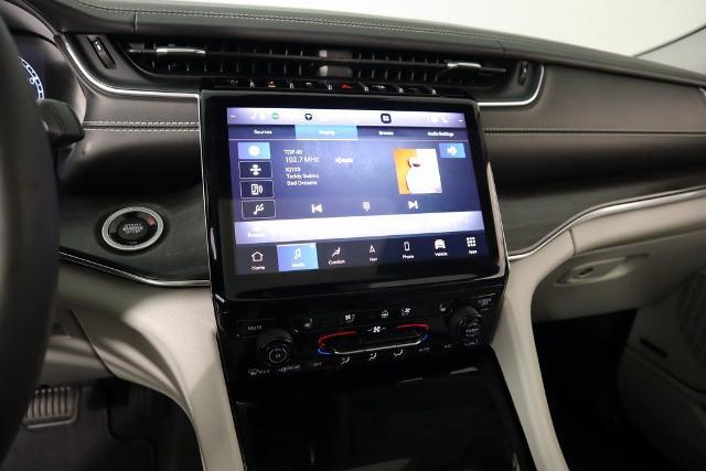 2023 Jeep Grand Cherokee L Overland 4x2