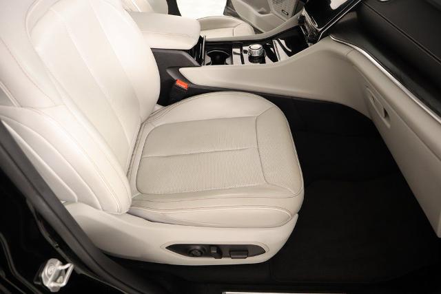 2023 Jeep Grand Cherokee L Overland 4x2
