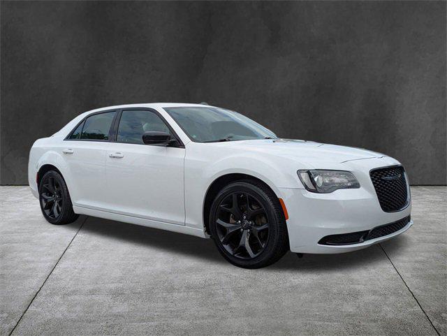 2022 Chrysler 300 Touring