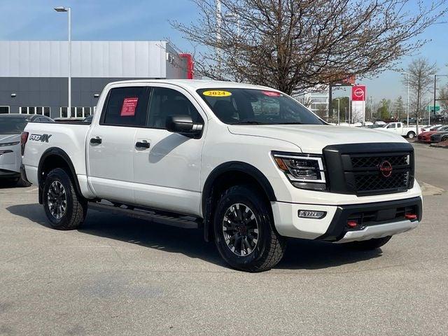 2024 Nissan TITAN Crew Cab PRO-4X 4x4