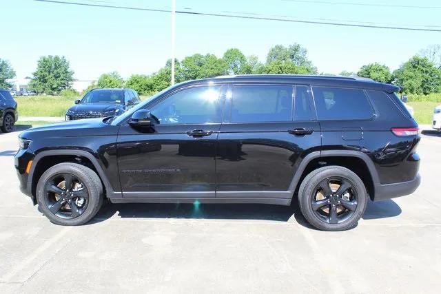 2022 Jeep Grand Cherokee L Altitude 4x4 2022 Jeep Grand Cherokee L Altitude 4x4