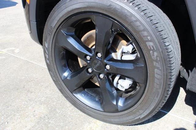 2022 Jeep Grand Cherokee L Altitude 4x4 2022 Jeep Grand Cherokee L Altitude 4x4