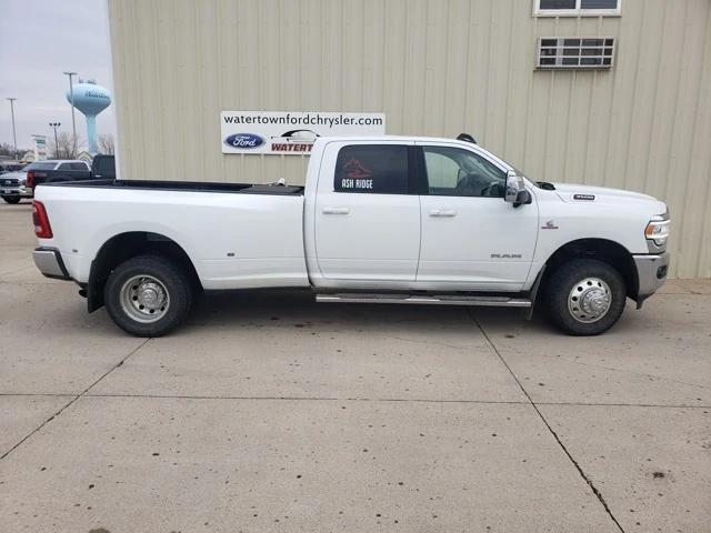 2023 RAM 3500 Laramie Crew Cab 4x4 8 Box