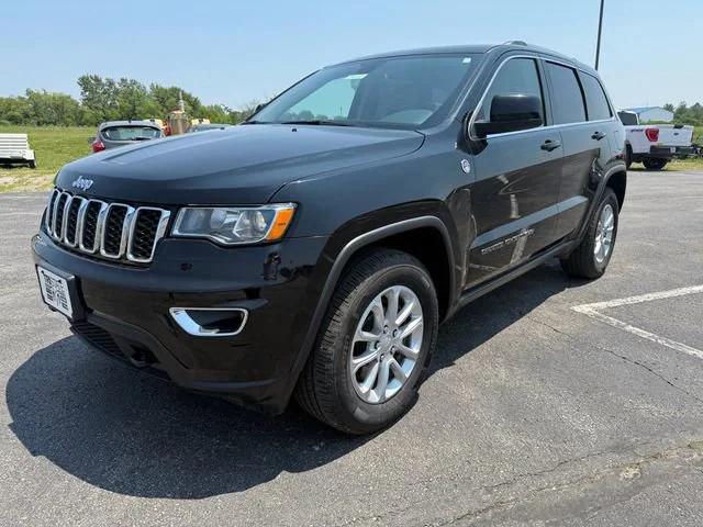 2021 Jeep Grand Cherokee Laredo E 4x4 2021 Jeep Grand Cherokee Laredo E 4x4