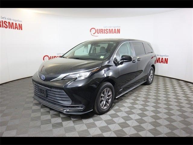2021 Toyota Sienna LE