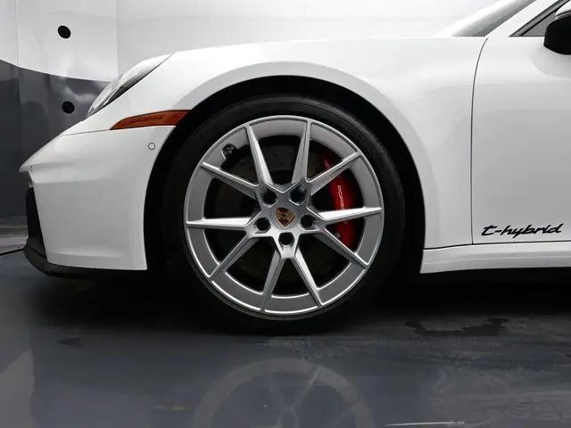 2025 Porsche 911 Carrera GTS