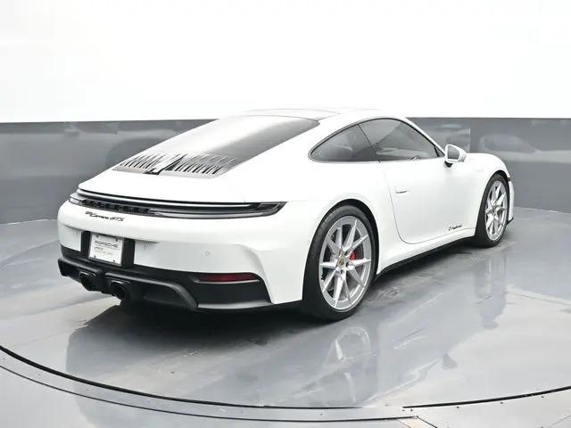2025 Porsche 911 Carrera GTS