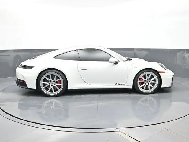 2025 Porsche 911 Carrera GTS