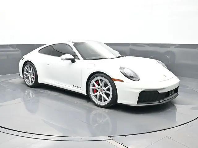 2025 Porsche 911 Carrera GTS
