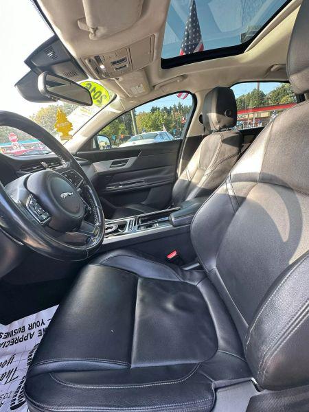 2016 Jaguar XF 35t Premium