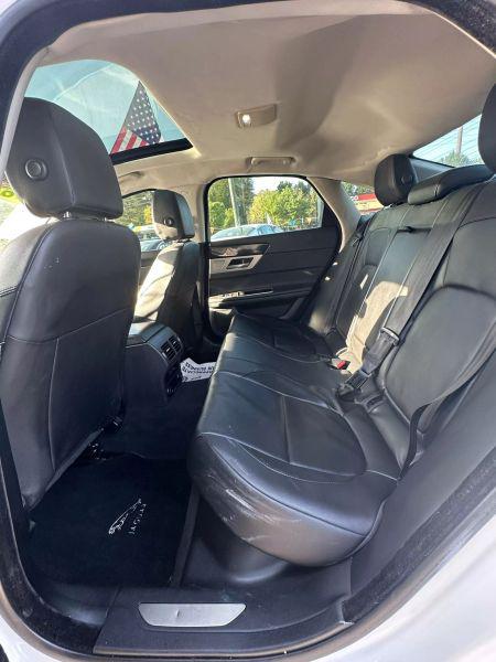 2016 Jaguar XF 35t Premium