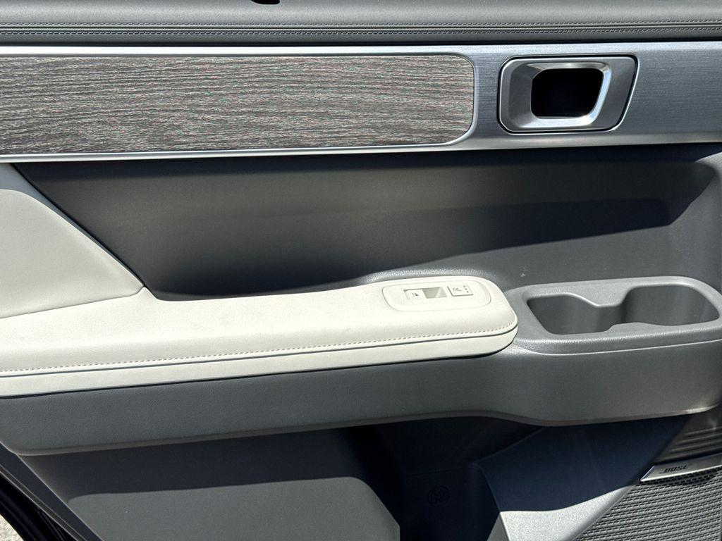 2025 Hyundai Santa Fe Calligraphy - Photo 23