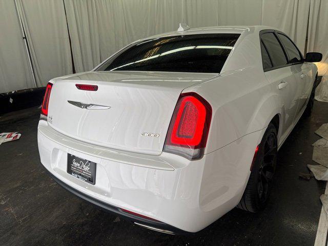 2019 Chrysler 300 Touring
