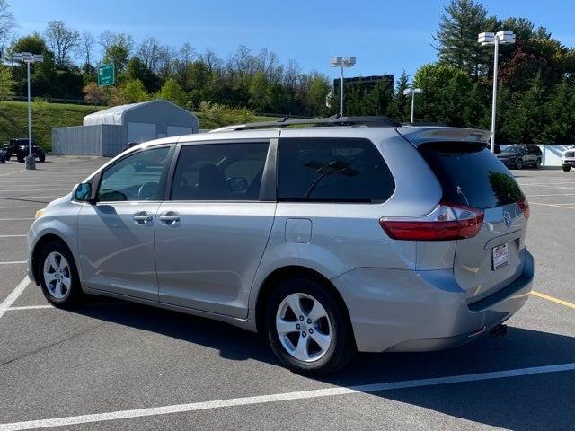 2017 Toyota Sienna LE 8 Passenger