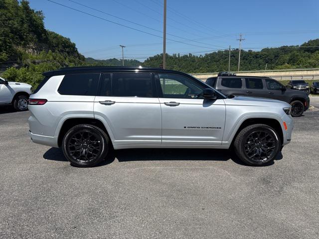 2025 Jeep Grand Cherokee GRAND CHEROKEE L SUMMIT RESERVE 4X4 2025 Jeep Grand Cherokee GRAND CHEROKEE L SUMMIT RESERVE 4X4
