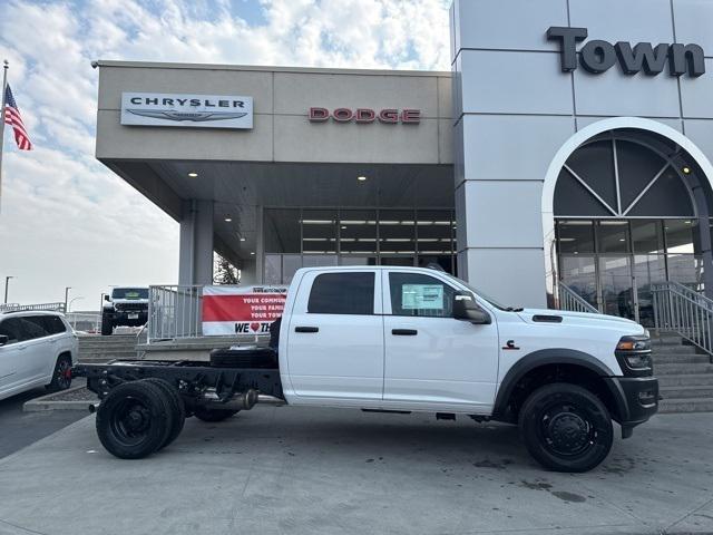 2025 RAM Ram 5500 Chassis Cab RAM 5500 TRADESMAN CHASSIS CREW CAB 4X4 60 CA 2025 RAM Ram 5500 Chassis Cab RAM 5500 TRADESMAN CHASSIS CREW CAB 4X4 60 CA