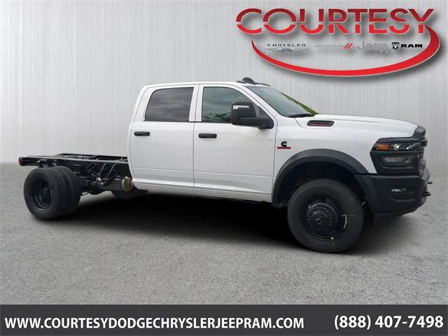 2025 RAM Ram 4500 Chassis Cab RAM 4500 TRADESMAN CHASSIS CREW CAB 4X4 60 CA