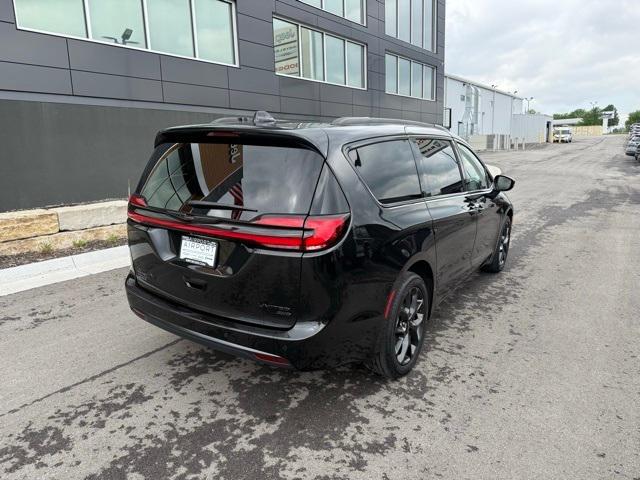 2021 Chrysler Pacifica Limited AWD