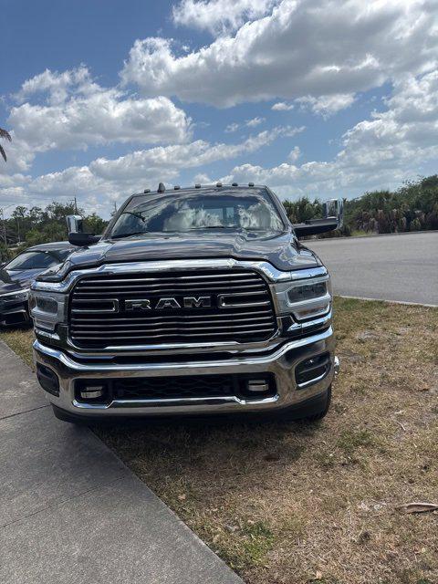 2022 RAM 3500 Laramie Crew Cab 4x4 8 Box