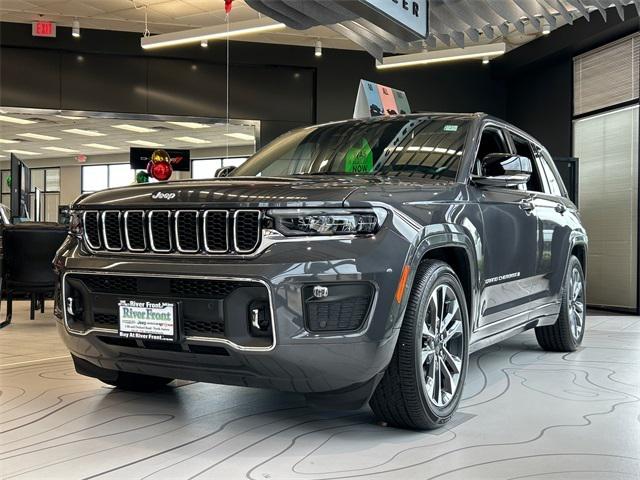 2025 Jeep Grand Cherokee GRAND CHEROKEE OVERLAND 4X4