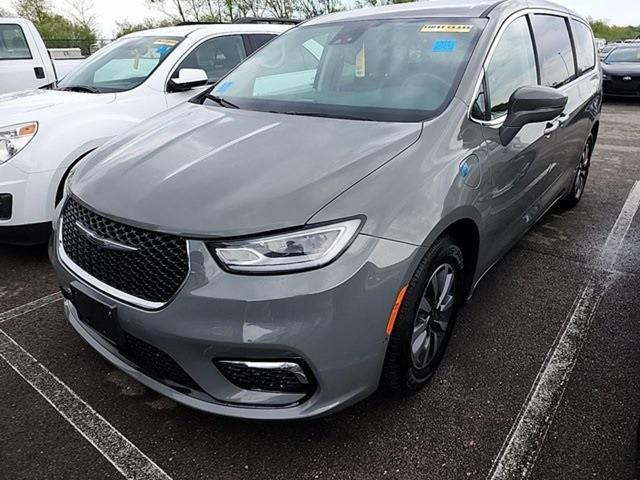 2022 Chrysler Pacifica Hybrid Touring L