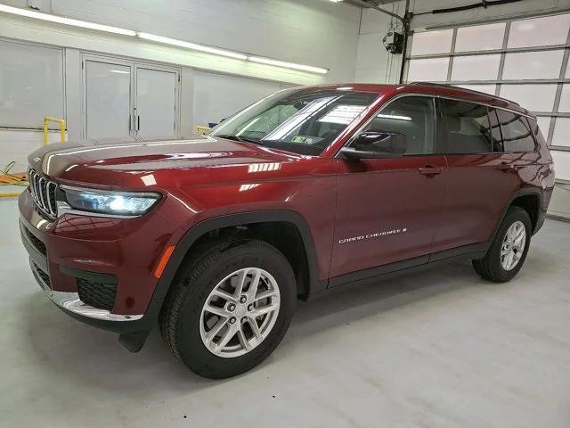 2023 Jeep Grand Cherokee L Laredo 4x4