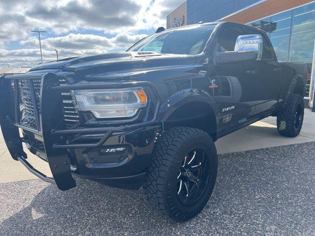 2024 RAM Ram 3500 RAM 3500 LARAMIE CREW CAB 4X4 64 BOX