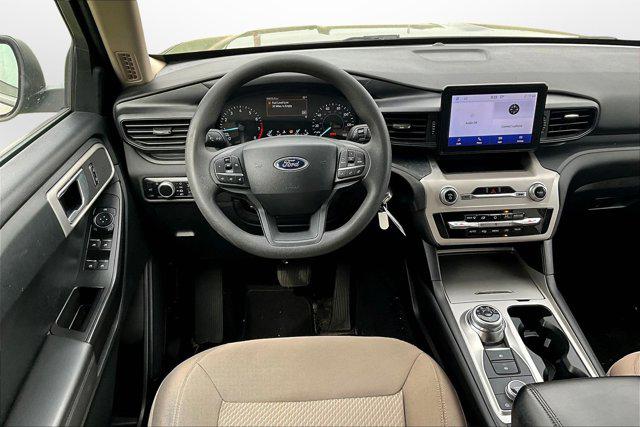 2023 Ford Explorer Base