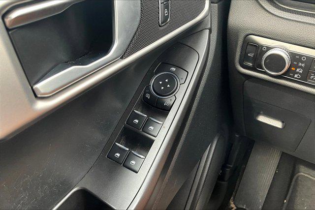 2023 Ford Explorer Base