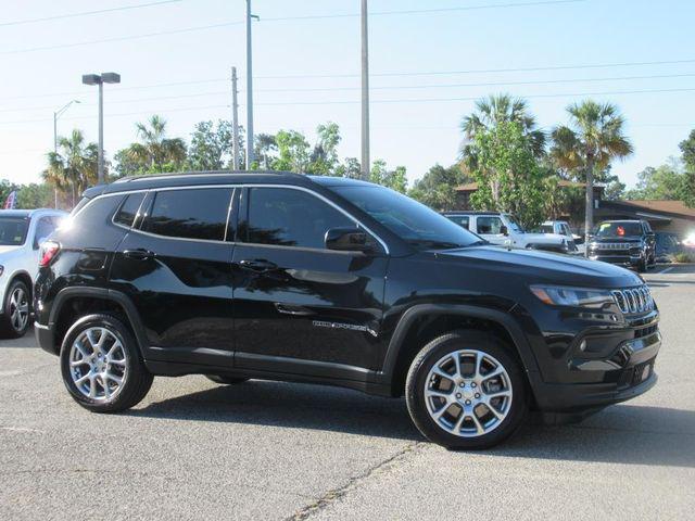2024 Jeep Compass Latitude Lux FWD