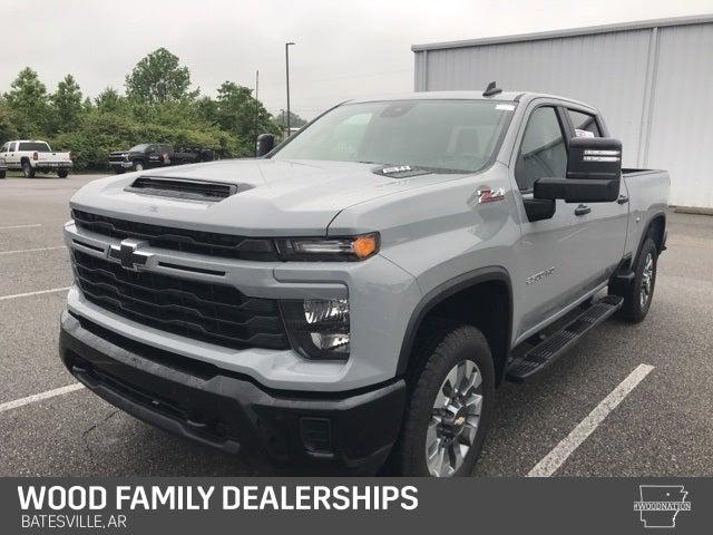 2025 Chevrolet Silverado 2500HD 4WD Crew Cab Standard Bed Custom