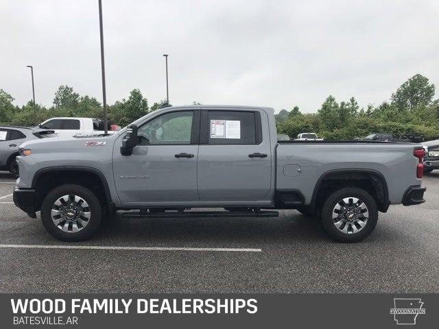 2025 Chevrolet Silverado 2500HD 4WD Crew Cab Standard Bed Custom