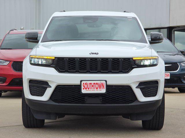 2022 Jeep Grand Cherokee Altitude 4x4