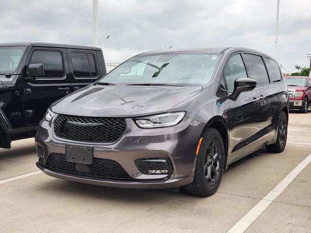 2022 Chrysler Pacifica Hybrid Touring L