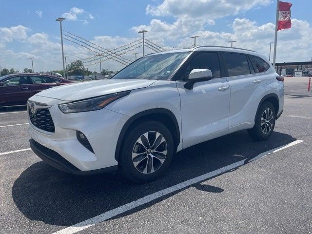 2023 Toyota Highlander XLE