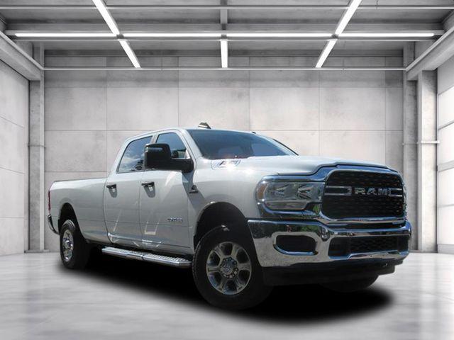 2023 RAM 3500 Big Horn Crew Cab 4x4 8 Box