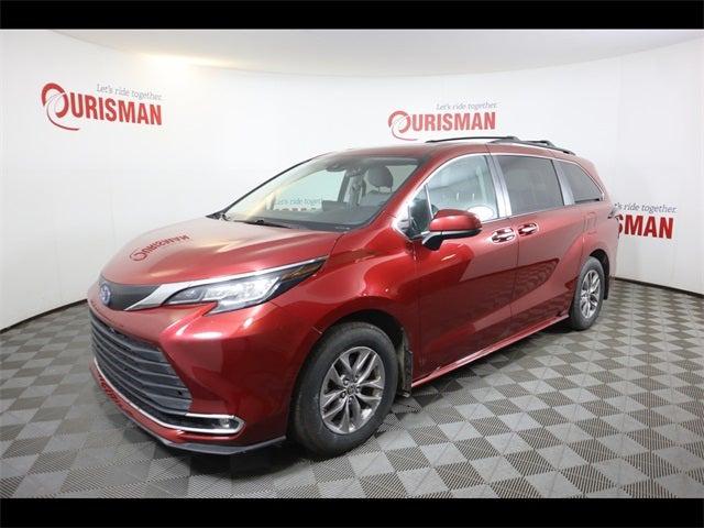 2022 Toyota Sienna XLE