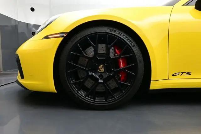 2024 Porsche 911 Carrera 4 GTS
