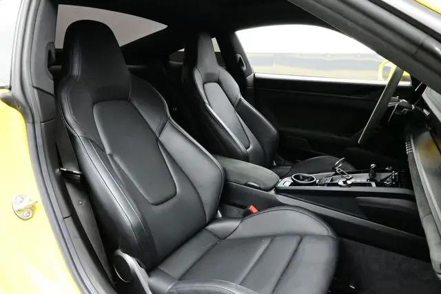 2024 Porsche 911 Carrera 4 GTS
