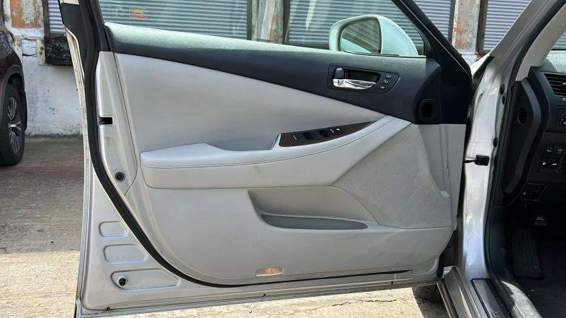 2011 Lexus ES 350 350