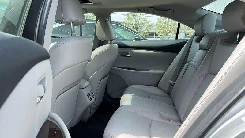 2011 Lexus ES 350 350