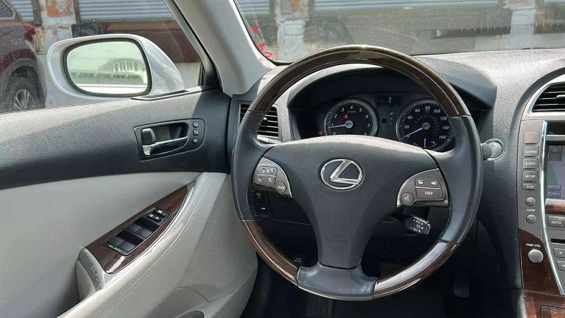 2011 Lexus ES 350 350