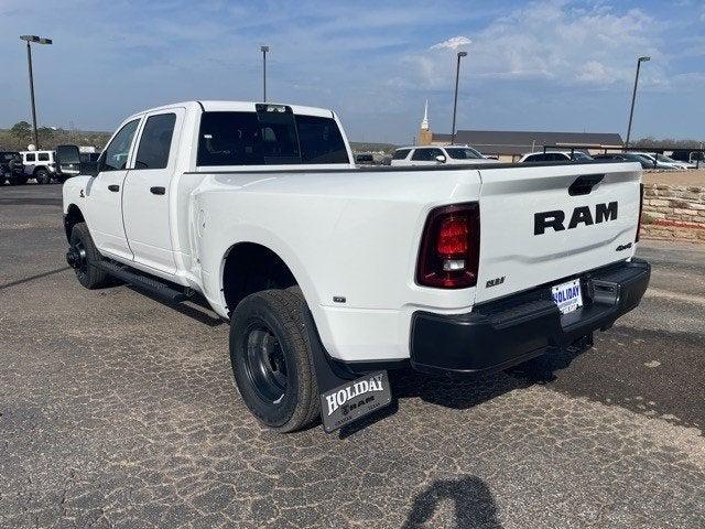 2025 RAM 3500 Tradesman Crew Cab 4x4 8 Box