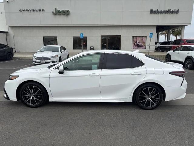 2021 Toyota Camry SE