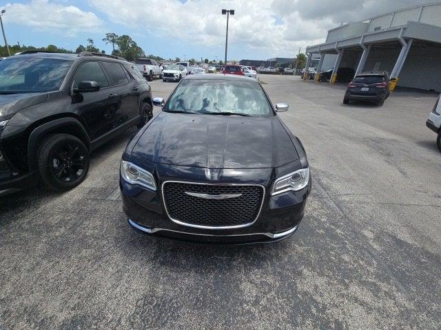 2017 Chrysler 300C 300C