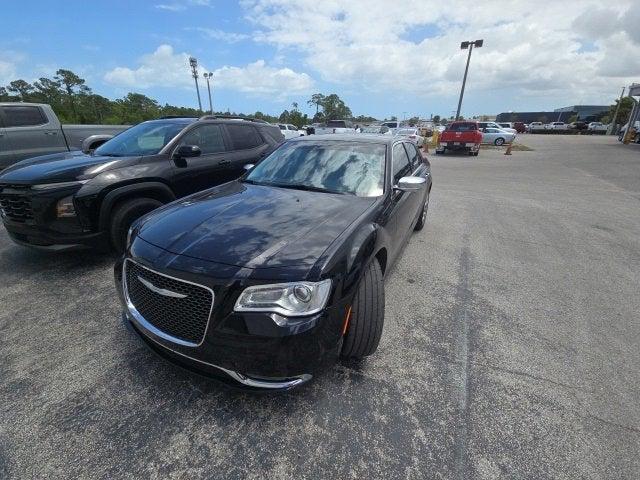 2017 Chrysler 300C 300C