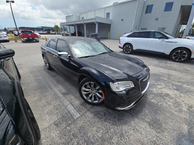 2017 Chrysler 300C 300C